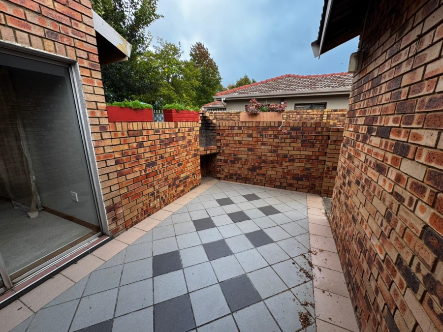 To Let 4 Bedroom Property for Rent in La Provance Free State